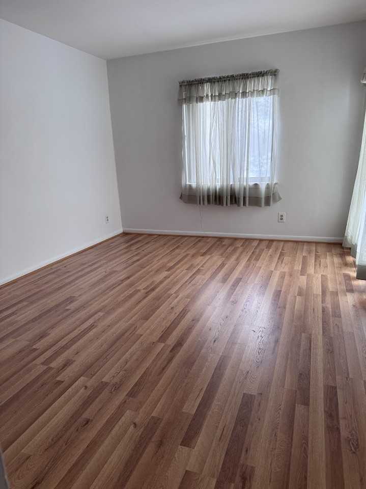 6079 Majors Ln - Photo 3 of 15