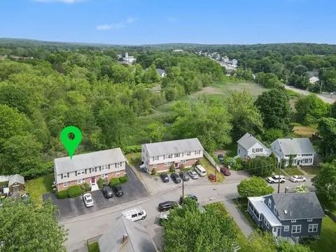 24 River St #B - Photo 2 of 17