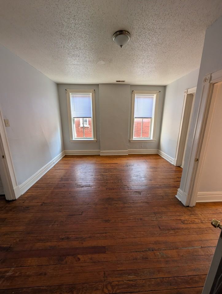 3931 Nebraska Ave #2 - Photo 3 of 15
