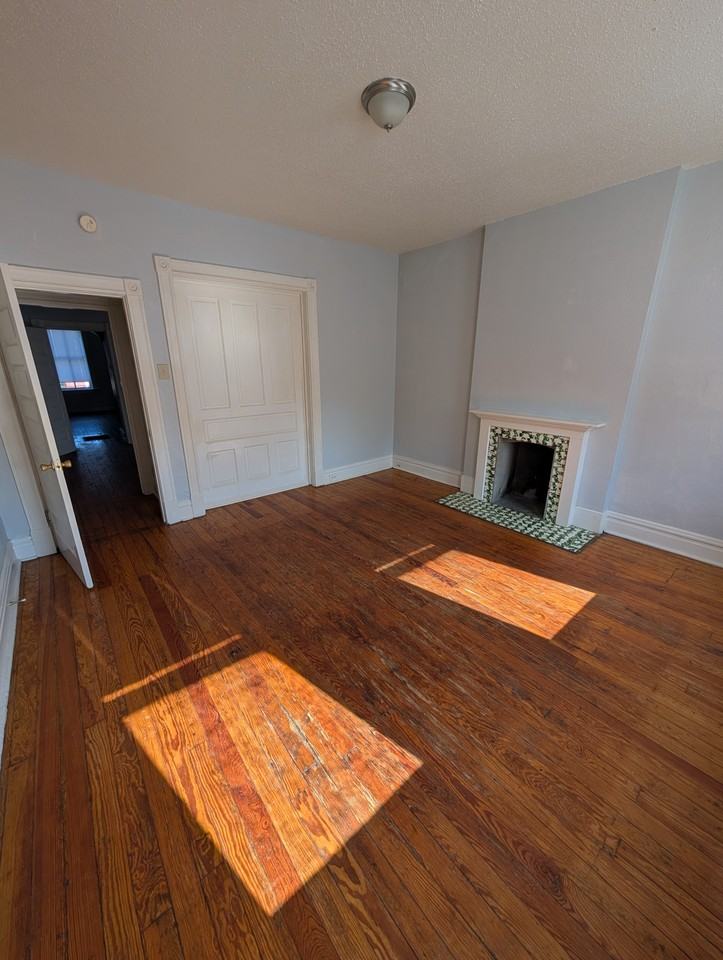 3931 Nebraska Ave #2 - Photo 7 of 15
