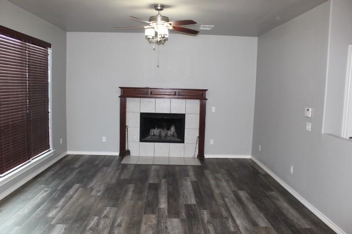 505 Southwest 121st Place - Photo 2 of 19