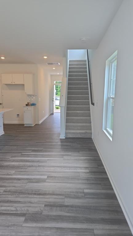 525 Fran Dr - Photo 4 of 12