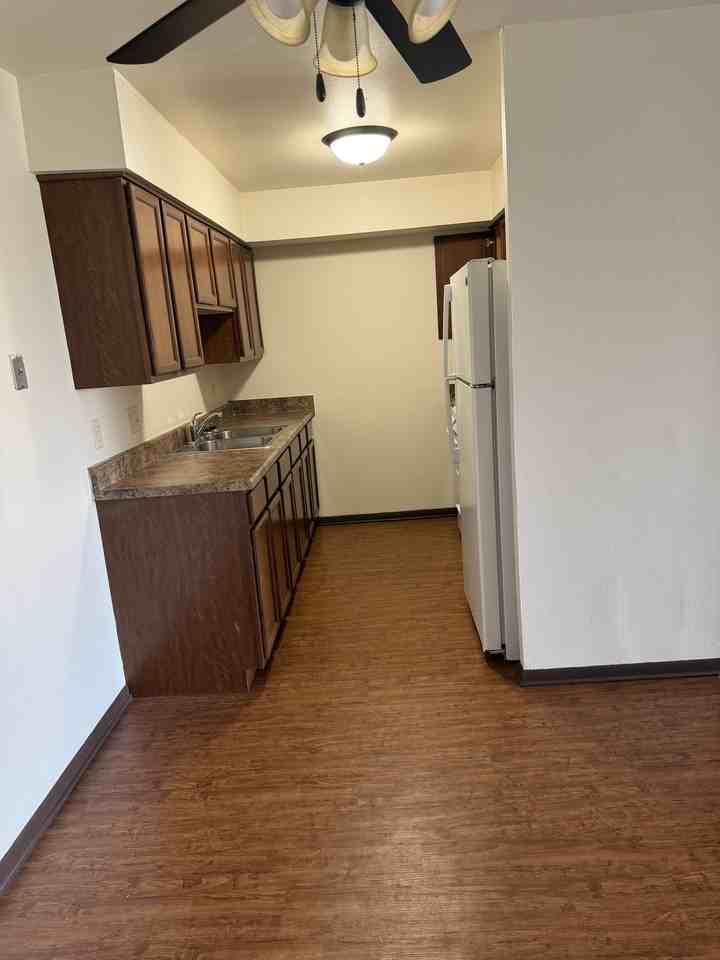 6941 N 76th St #12 - Photo 4 of 16