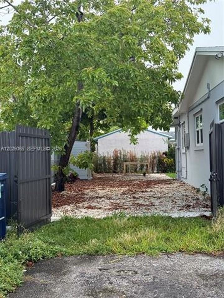 19741 Sw 114th Pl - Photo 3 of 26