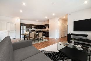 1006 S Indiana Ave - Photo 1 of 1