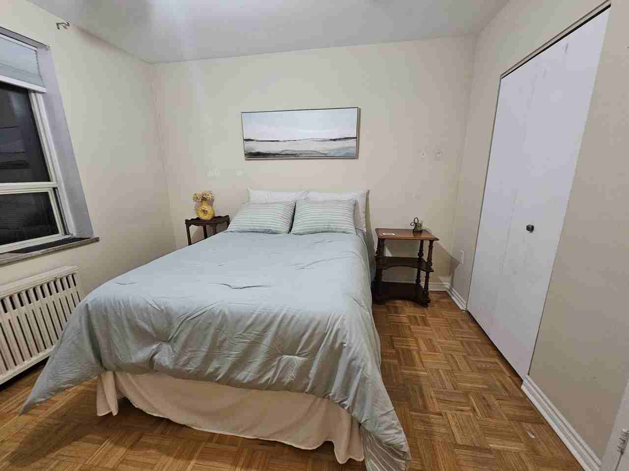 209 Burnhamthorpe Road - Photo 2 of 16