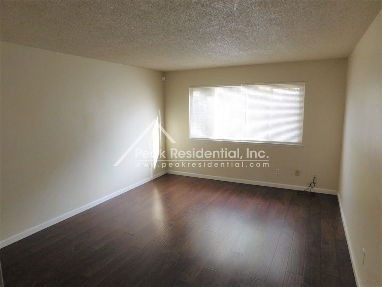 10260 Mills Station Rd - Photo 2 of 17