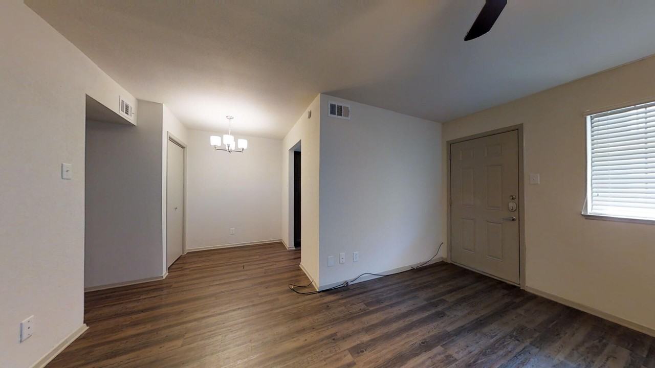 Austin's Place Apartments - Photo 7 of 28