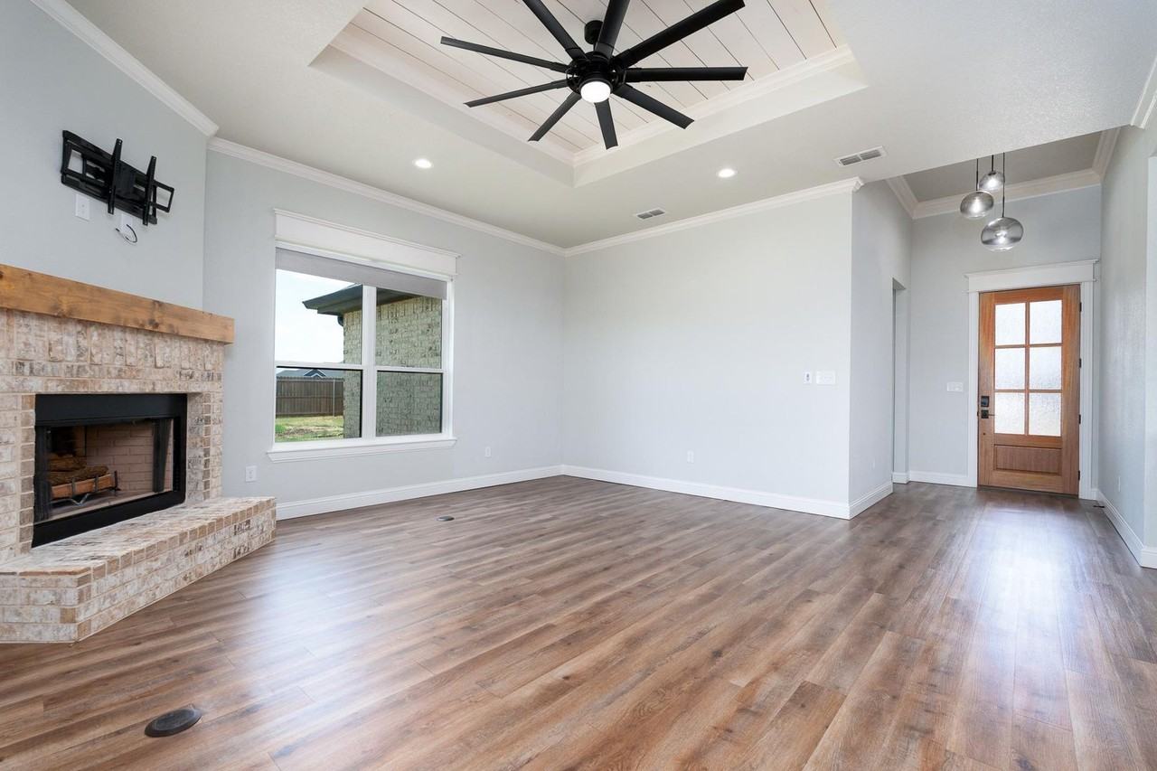 133 Bell St - Photo 5 of 50