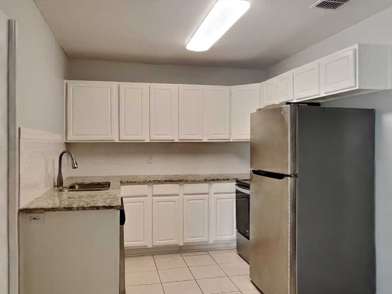 1838 Crooks Ct - Photo 3 of 26