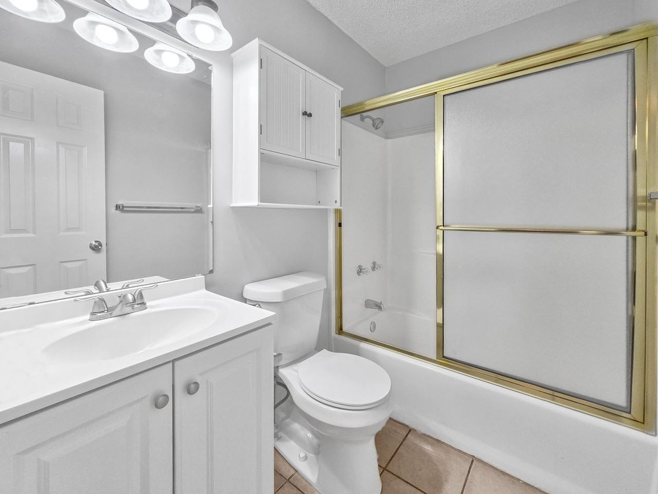 308 Floyd St - Photo 7 of 16