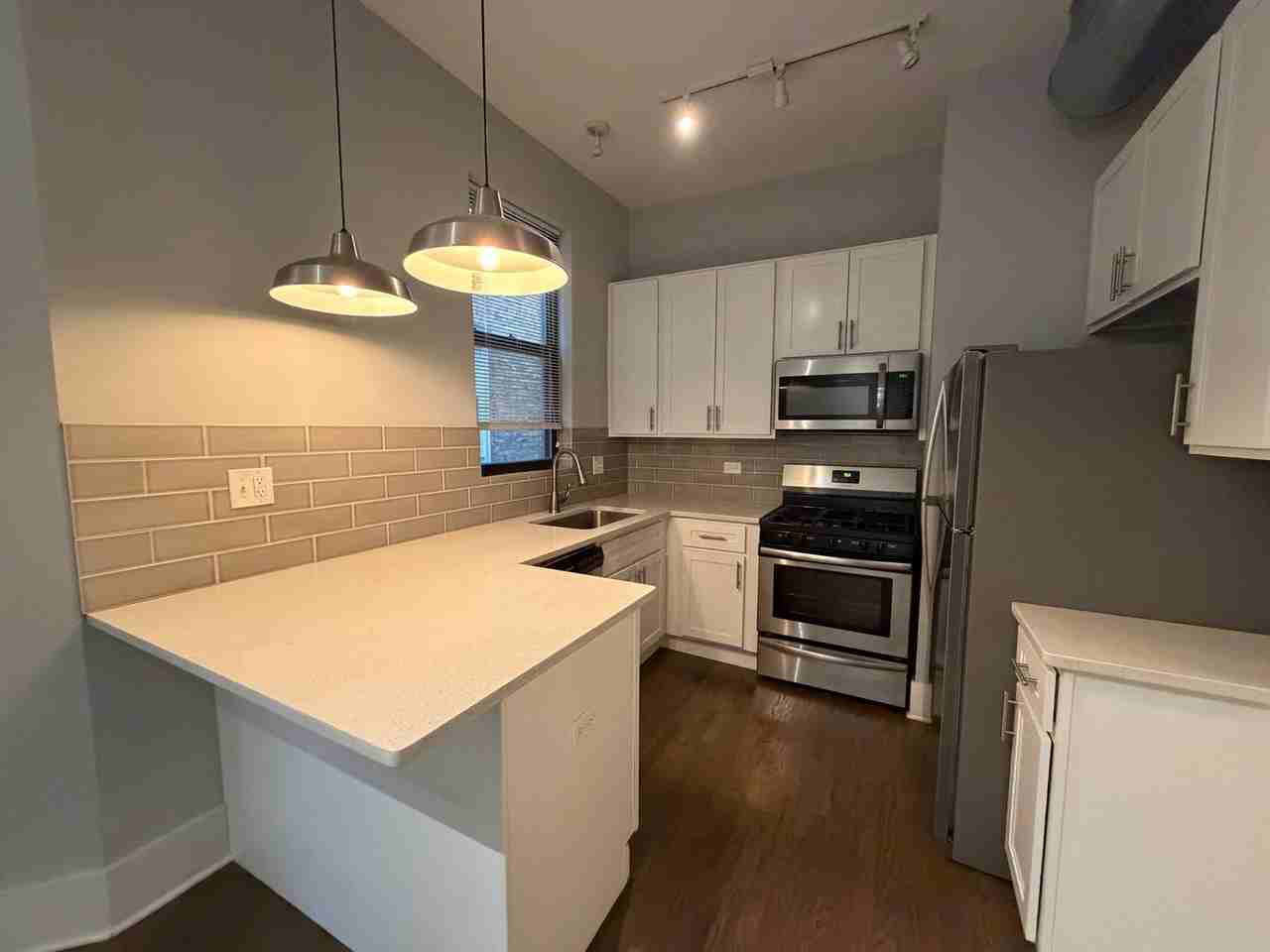 1722 West 21st Street - Photo 7 of 15