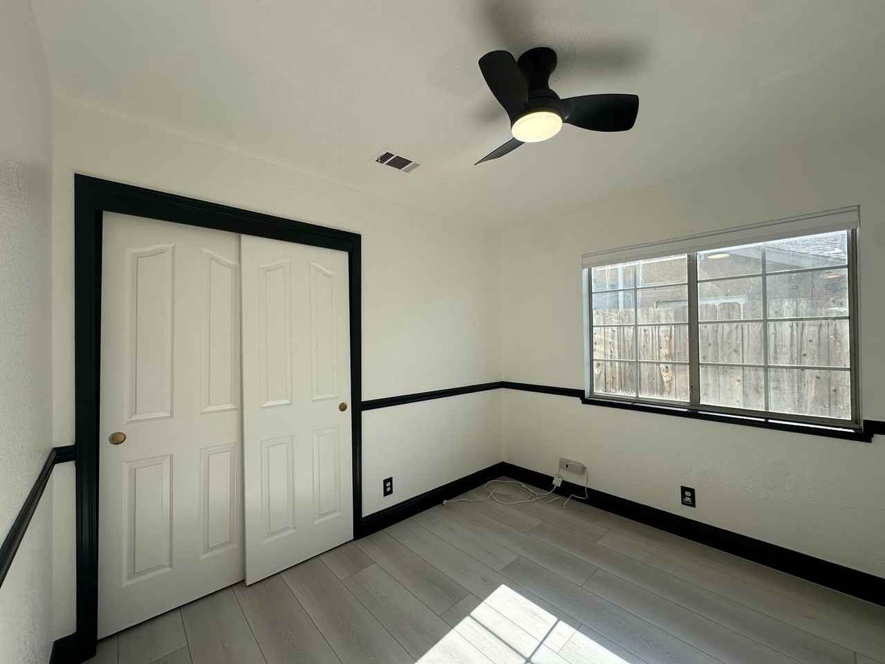 365 Diane Ct - Photo 6 of 19