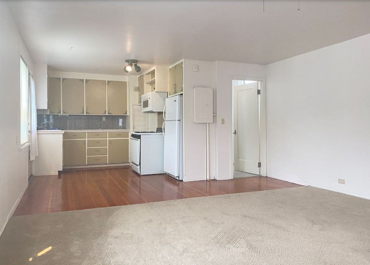 100 Edgecliff Way - Photo 3 of 10