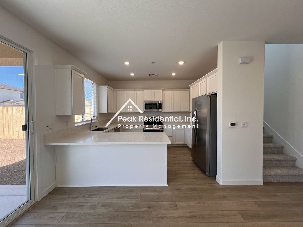 12632 Hereford Ave - Photo 6 of 35