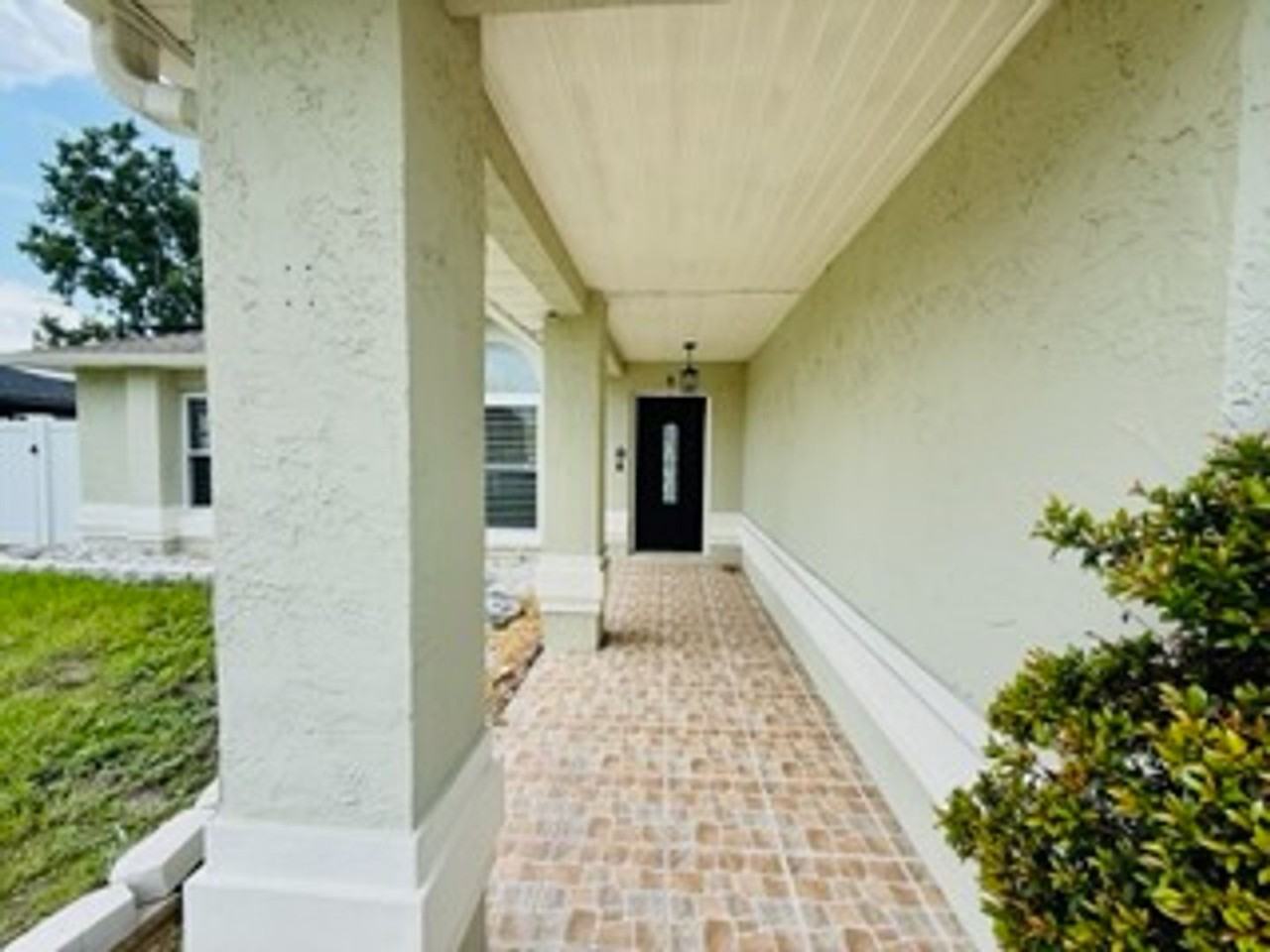 2678 Forest View Ln - Photo 4 of 29