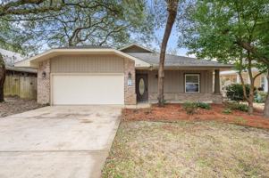 featured image of 2159 Bayshore Dr