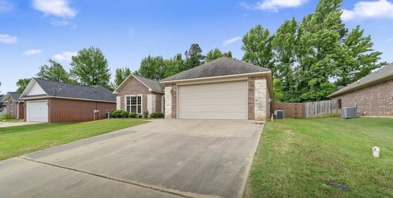 5005 Hidden Acres - Photo 3 of 34