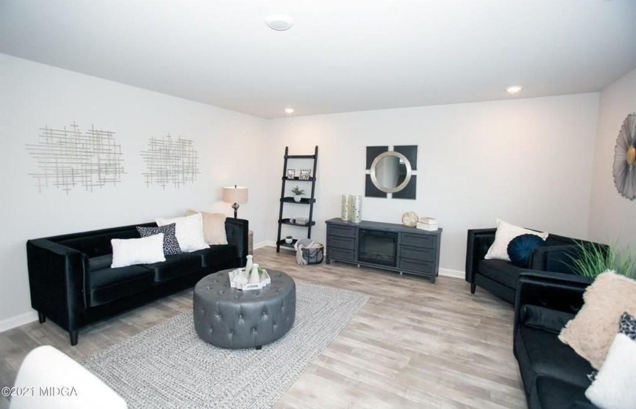 178 Goodall Woods Dr - Photo 3 of 50