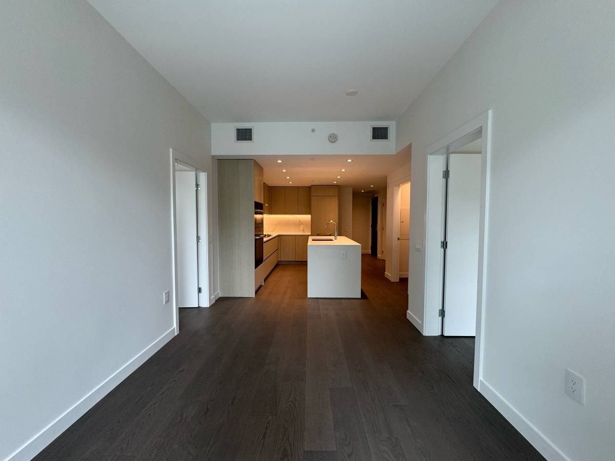 Cambie St. & W 35th Ave #213 - Photo 2 of 20