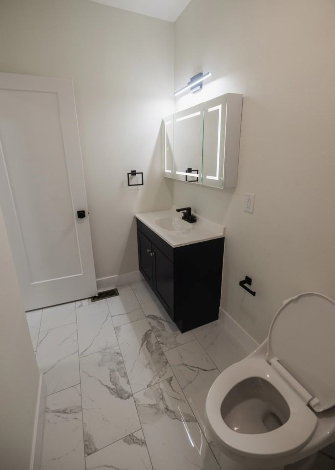 1420 10th St - Photo 4 of 20