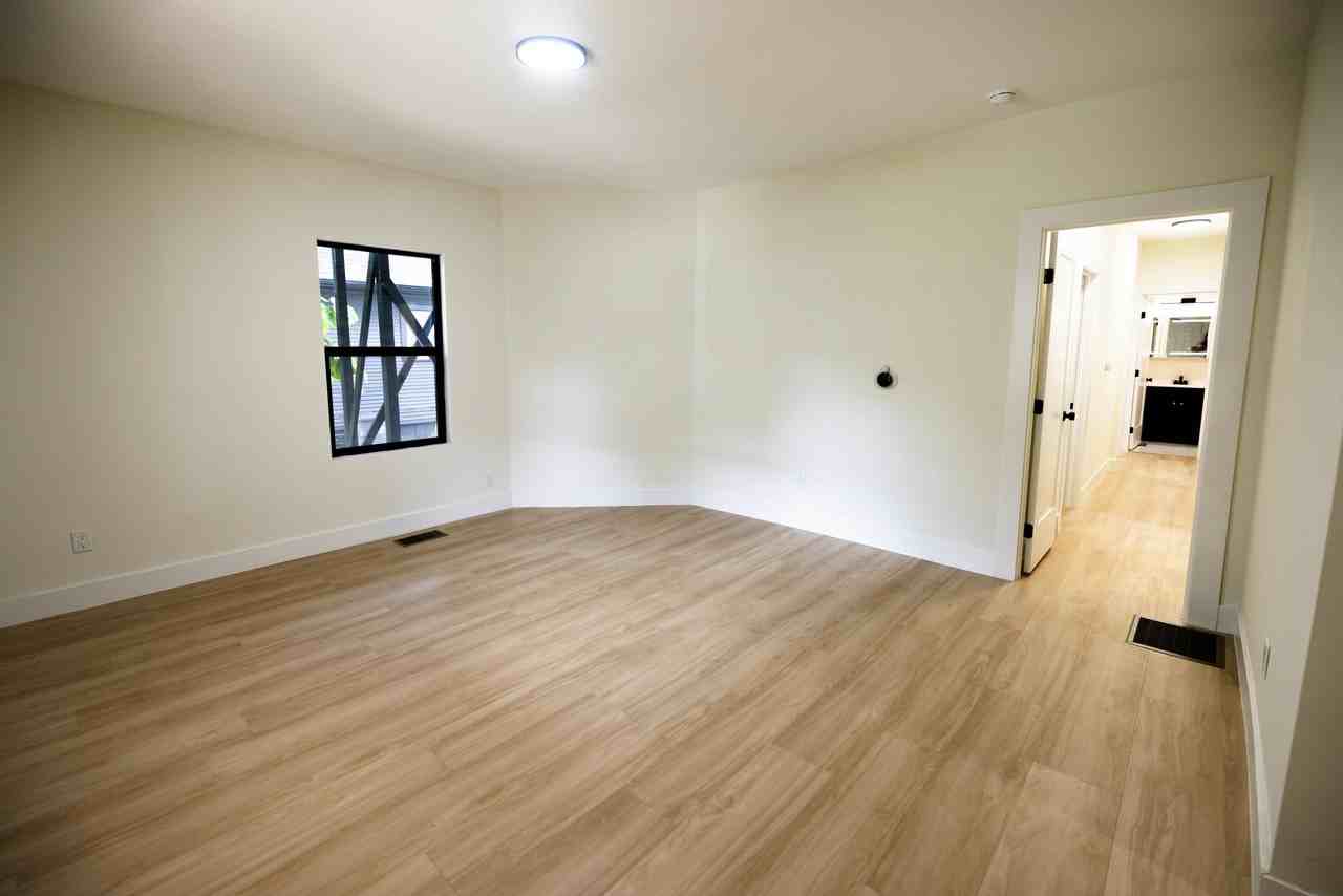 1420 10th St - Photo 7 of 20