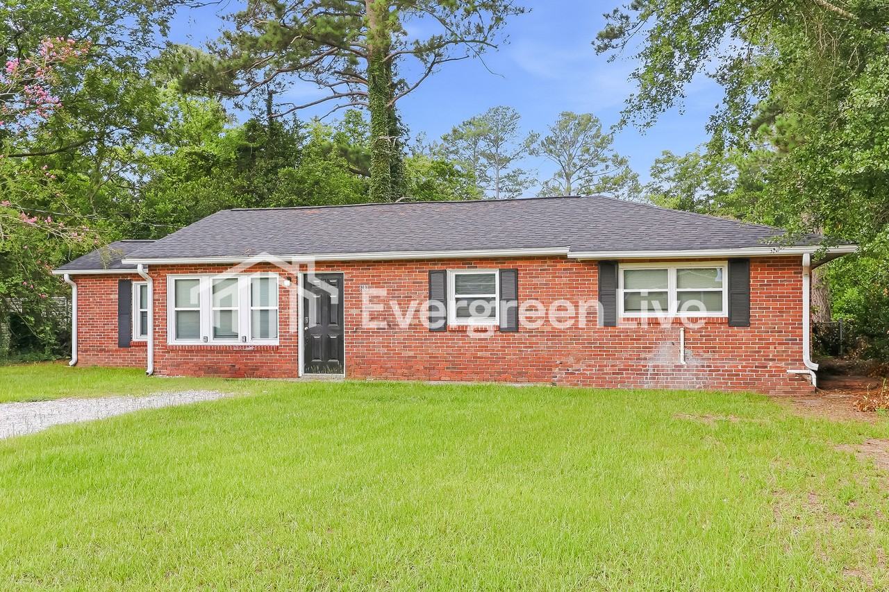 3111 Ashmore Dr - Photo 2 of 15
