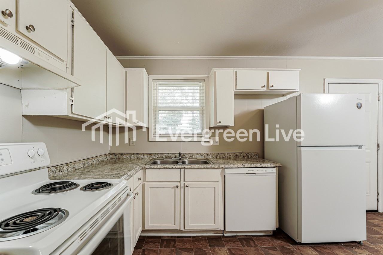 3406 3406 Chadborne St - Photo 5 of 14