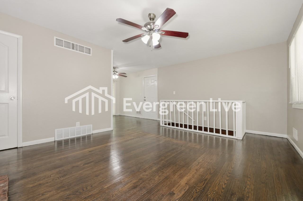 5907 E 99th Ter - Photo 4 of 15