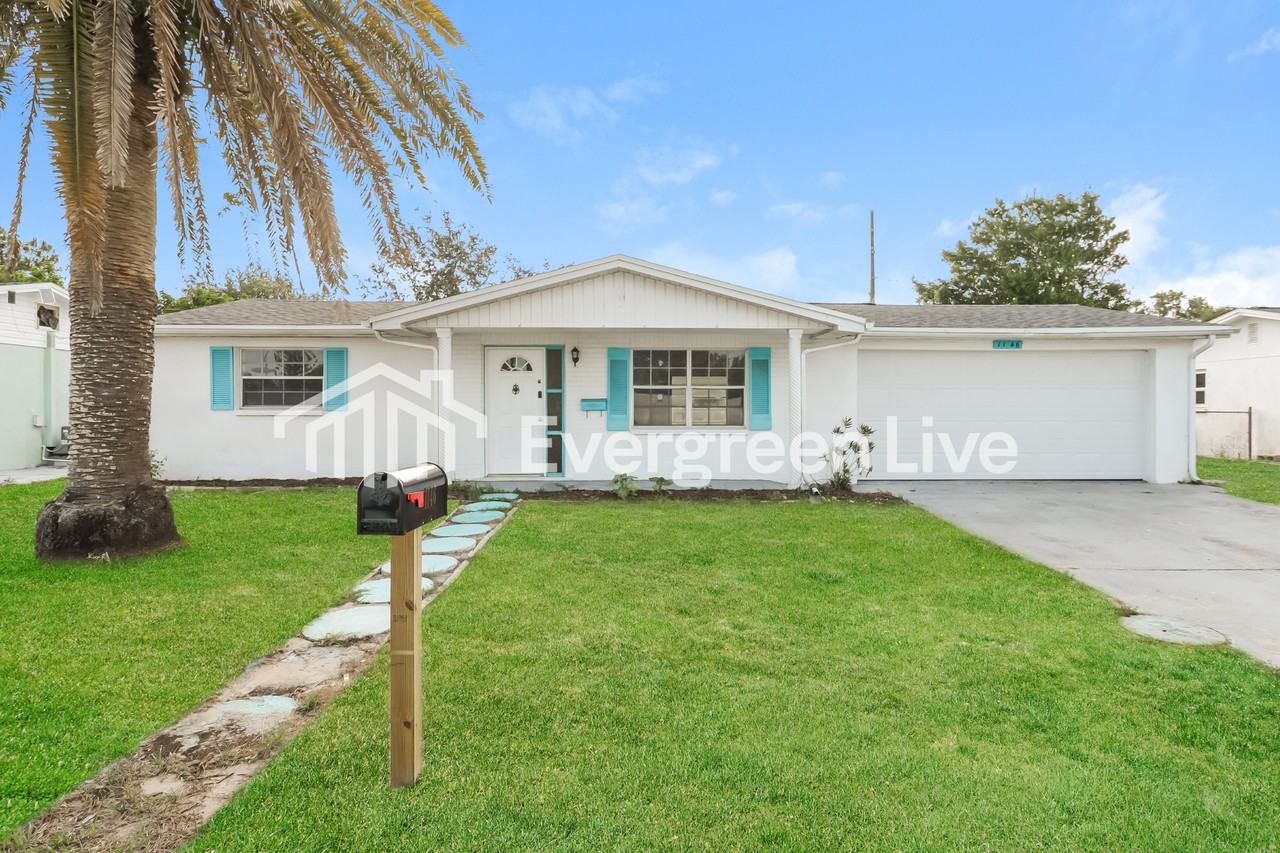 1146 Classic Dr