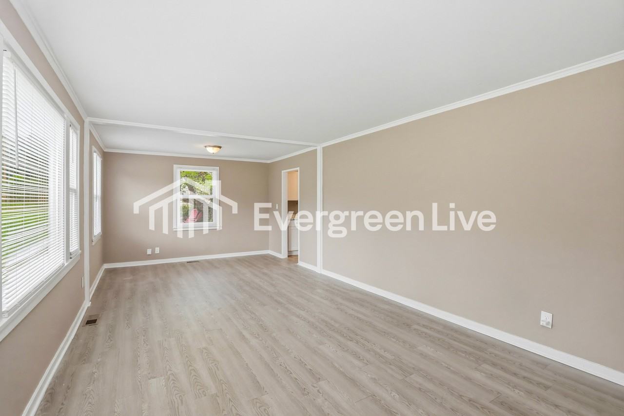 2339 2339 Henry Cir - Photo 3 of 15