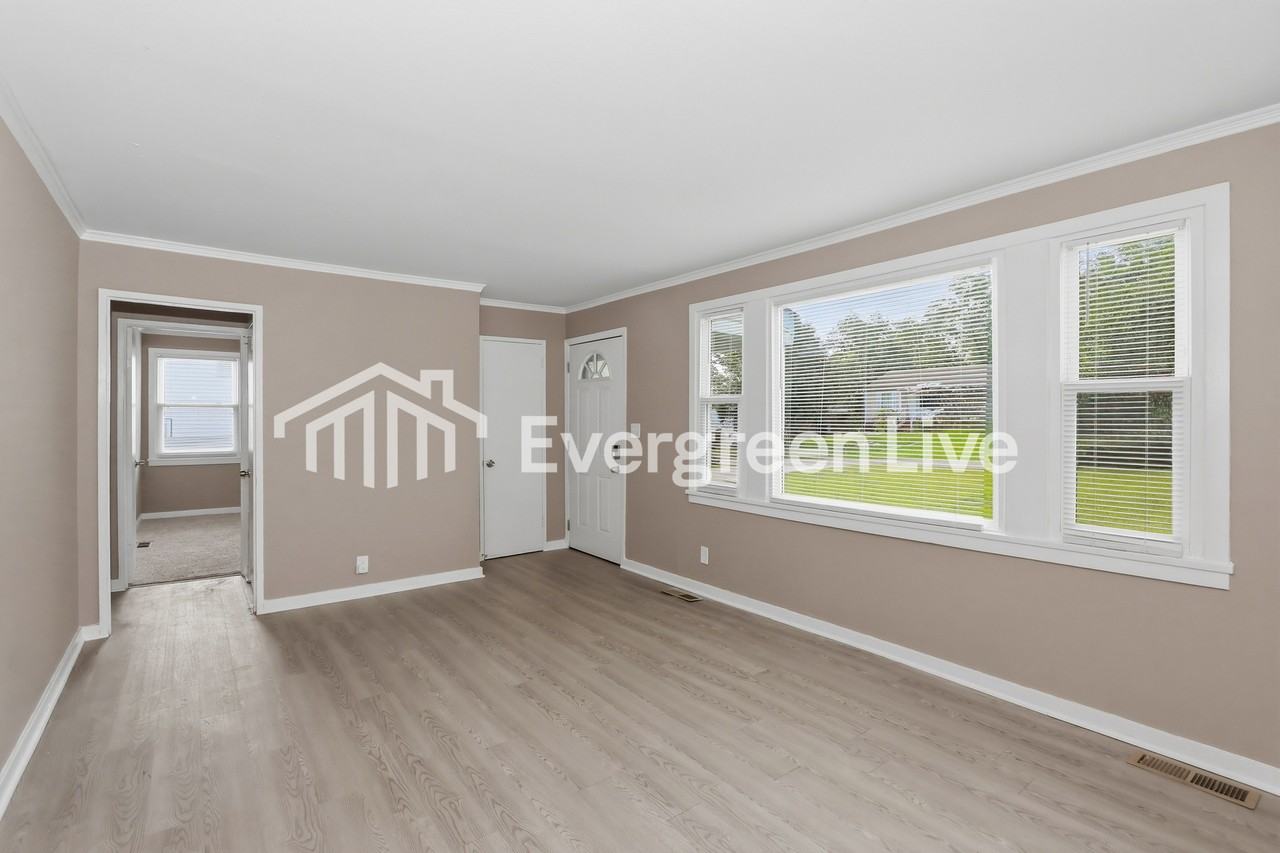 2339 2339 Henry Cir - Photo 4 of 15