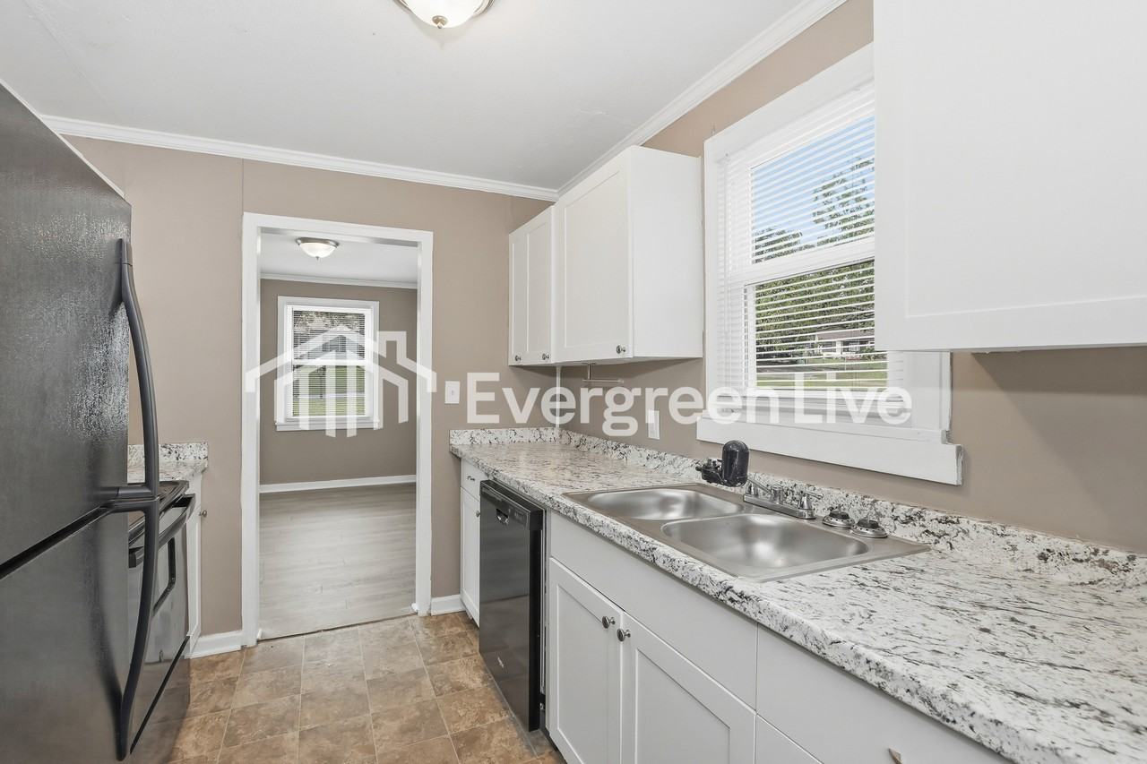 2339 2339 Henry Cir - Photo 7 of 15