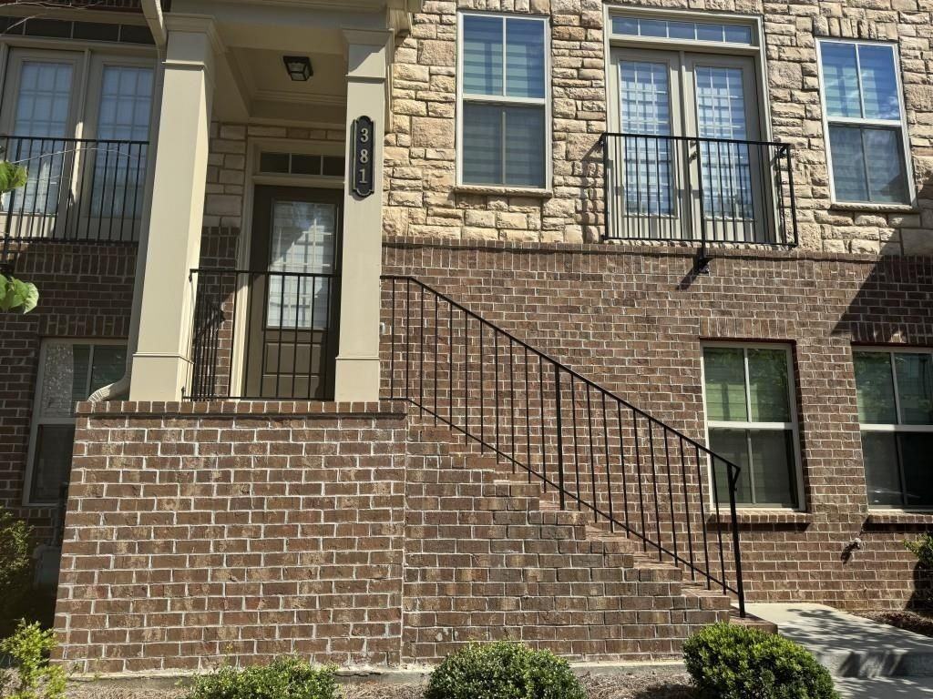 381 Northaven Ave - Photo 2 of 29