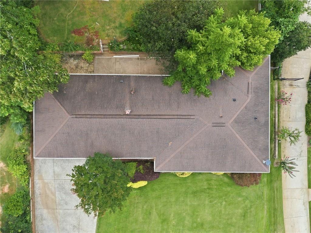 2140 Oakawana Dr Ne - Photo 5 of 37