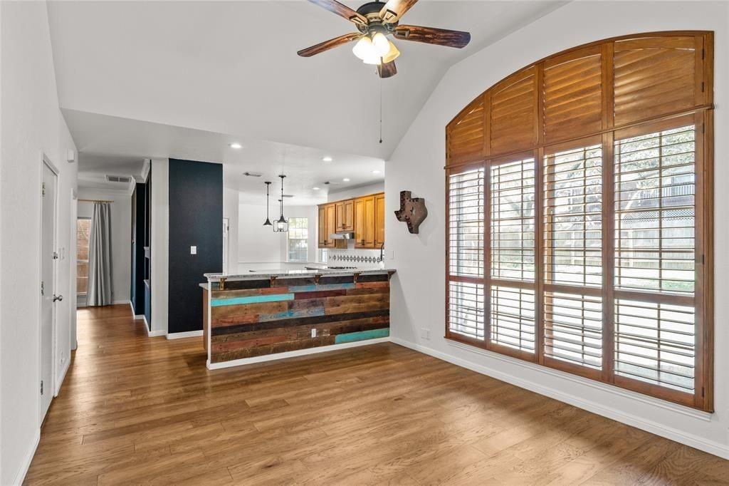 3901 Caney Creek Rd - Photo 2 of 3