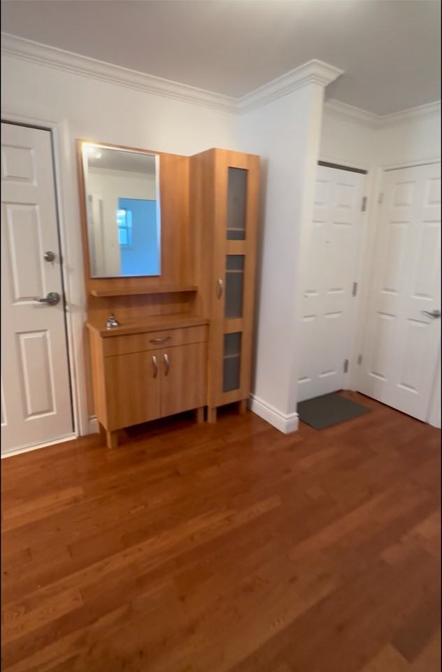 2940 Avenue Van Horne #1 - Photo 5 of 16