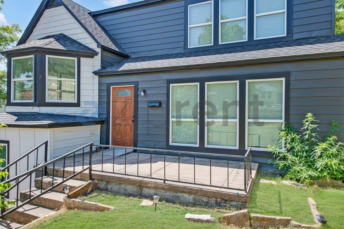 1319 Lynn Haven Ave - Photo 4 of 29