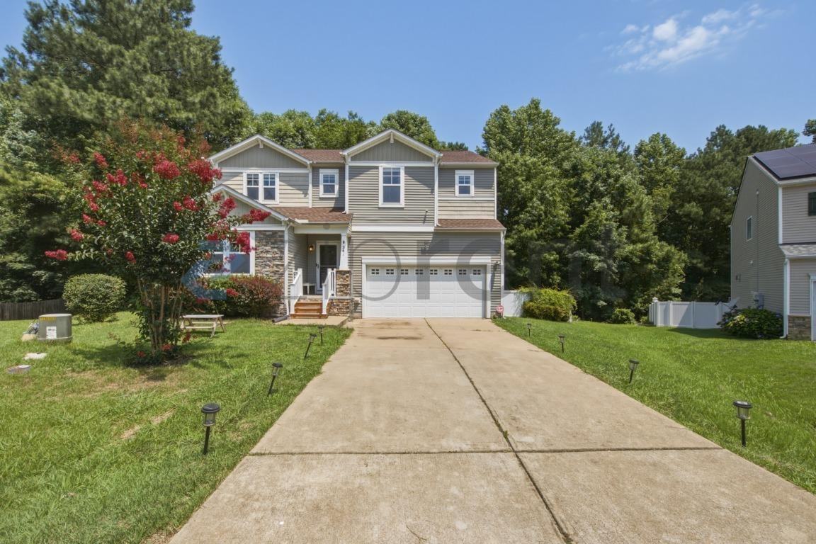 261 Chadford Pl - Photo 2 of 46