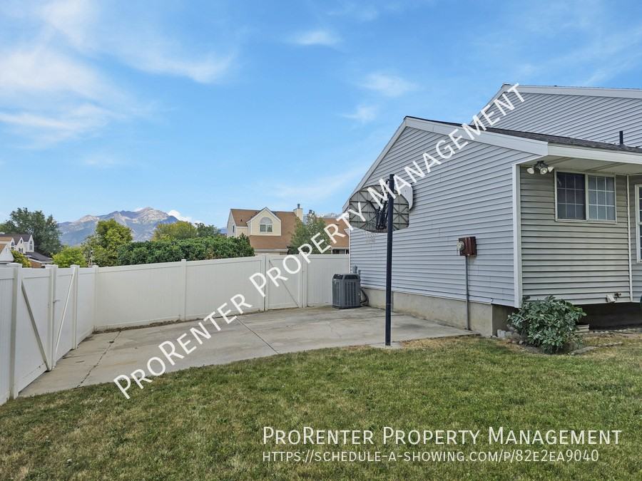 9132 S Sandy Creek Cir - Photo 4 of 4