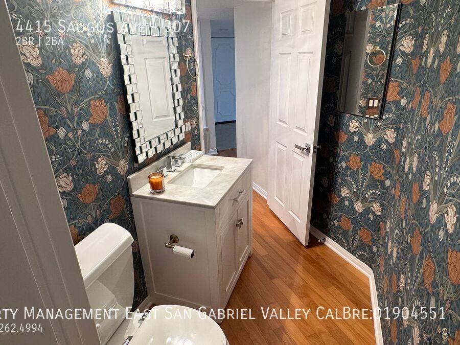 4415 Saugus Ave #307 - Photo 5 of 19
