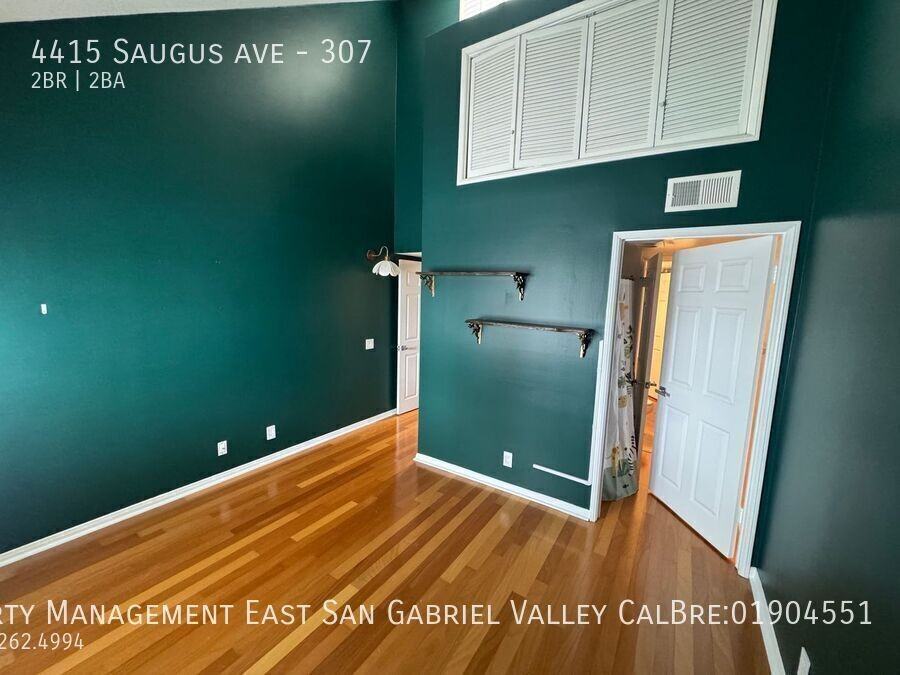 4415 Saugus Ave #307 - Photo 6 of 19