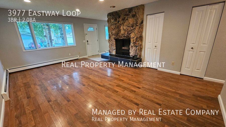 3977 Eastway Loop - Photo 6 of 28