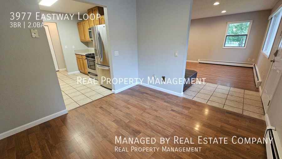 3977 Eastway Loop - Photo 7 of 28