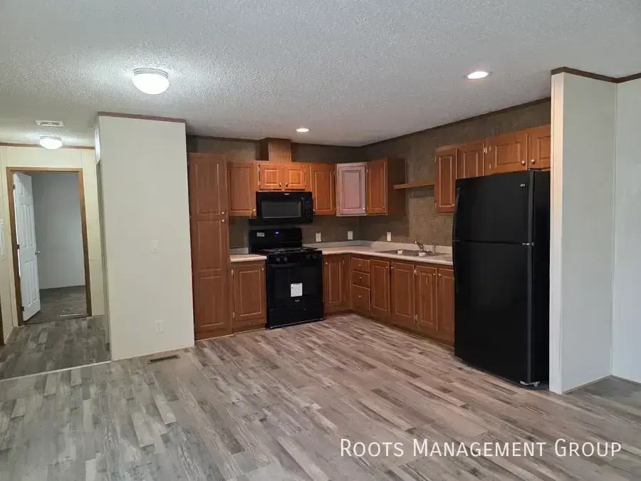 108 Ashford Dr #108 - Photo 2 of 19
