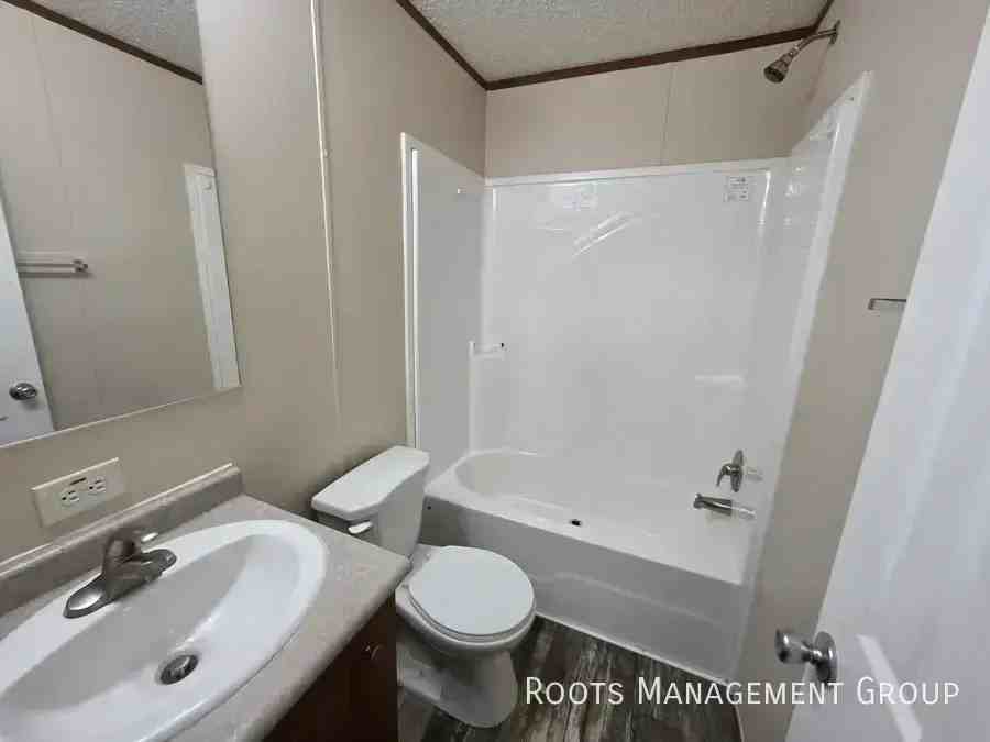 108 Ashford Dr #108 - Photo 4 of 19