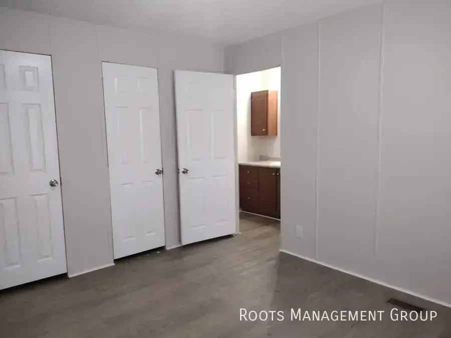 2463 Gena Ann Ln - Photo 5 of 10
