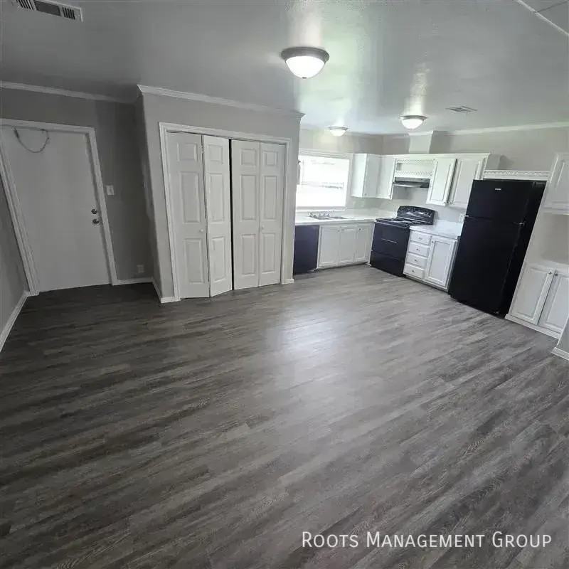 16019 Clarke Springs Dr #16019C - Photo 2 of 22