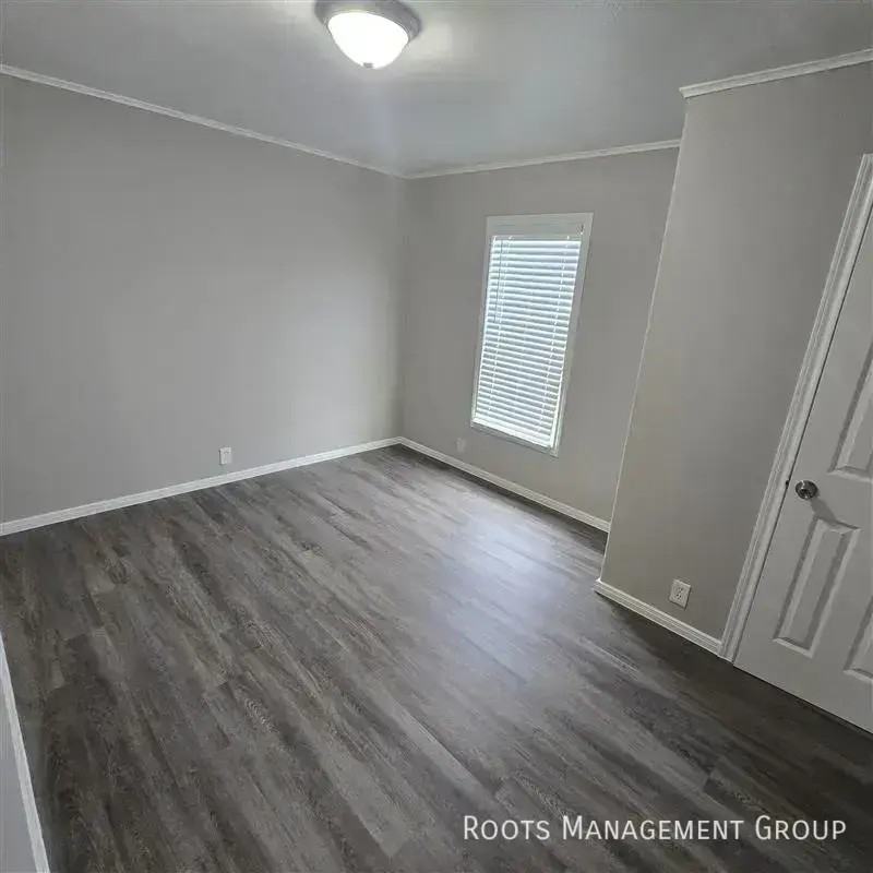 16019 Clarke Springs Dr #16019C - Photo 7 of 22