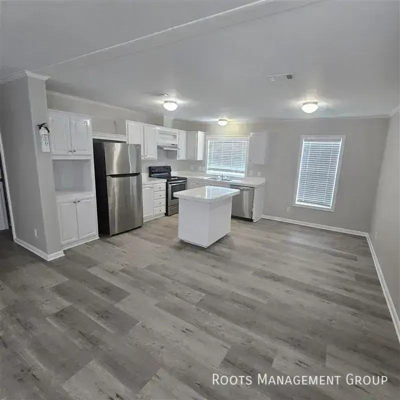 16043 Clarke Springs Dr #16043C - Photo 4 of 18